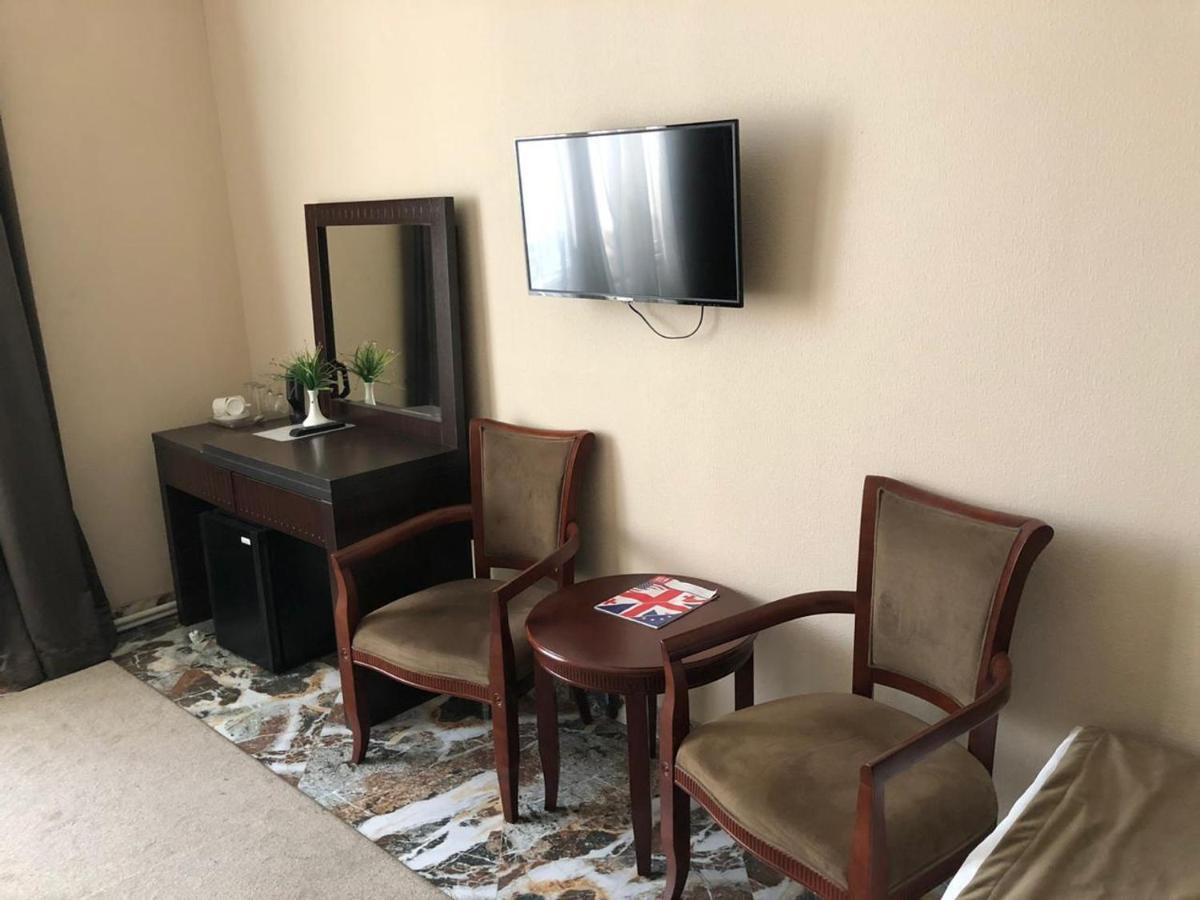 Hotel Vaki Tiflis Dış mekan fotoğraf