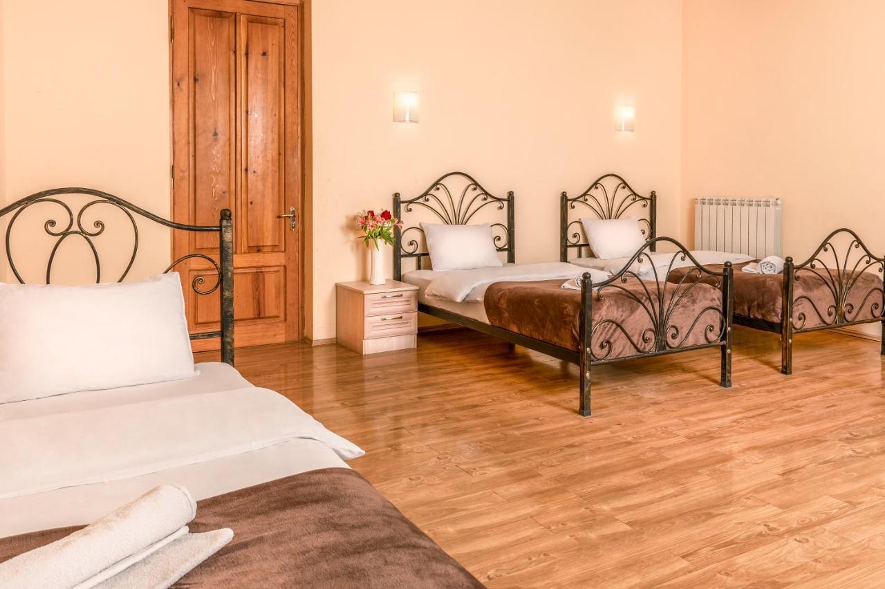 Hotel Vaki Tiflis Dış mekan fotoğraf